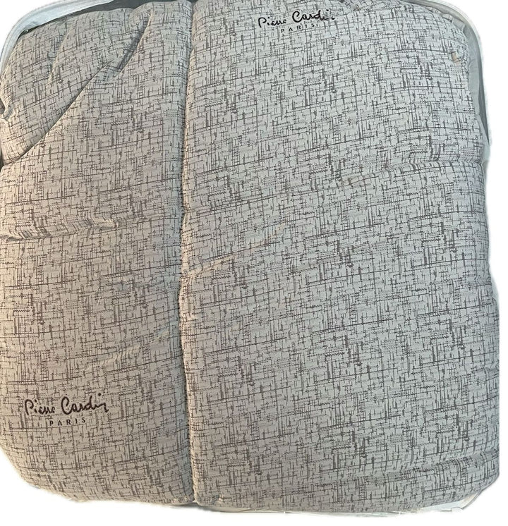 PIERRE CARDIN Trapunta Jacquard Piazzata – 255×260 cm
